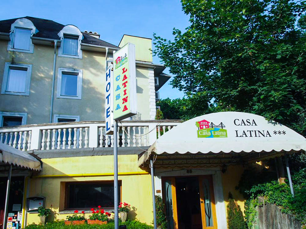 فندق كاسا لاتينا